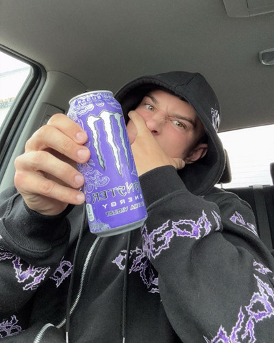 hot gavin141.jpg