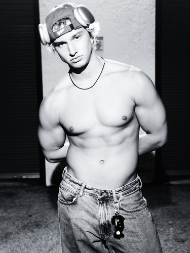 hot gavin415.jpg