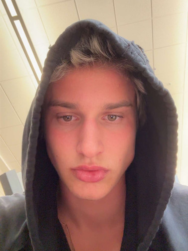hot gavin437.jpg