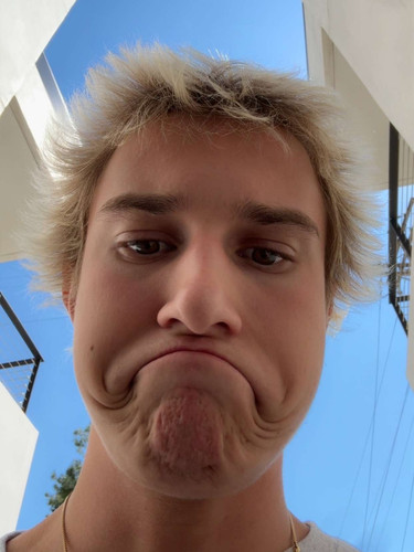 hot gavin530.jpg