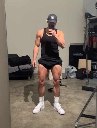 hot gavin477.jpg