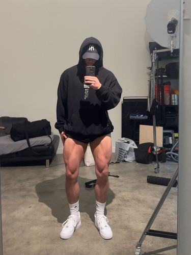 hot gavin595.jpg