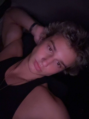 hot gavin509.jpg