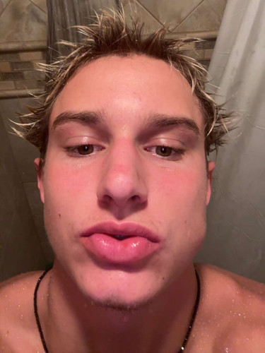 hot gavin210