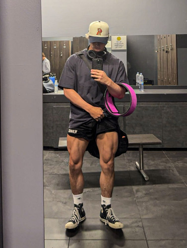 hot gavin271.jpg