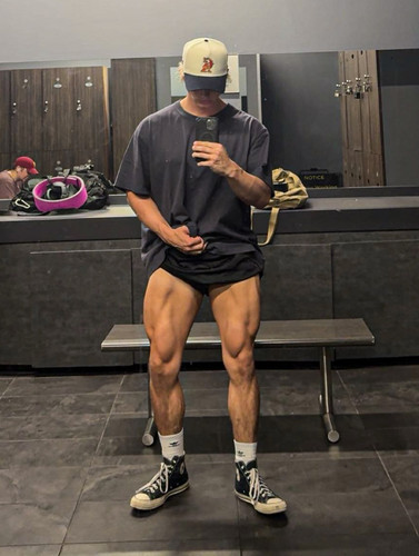 hot gavin262.jpg