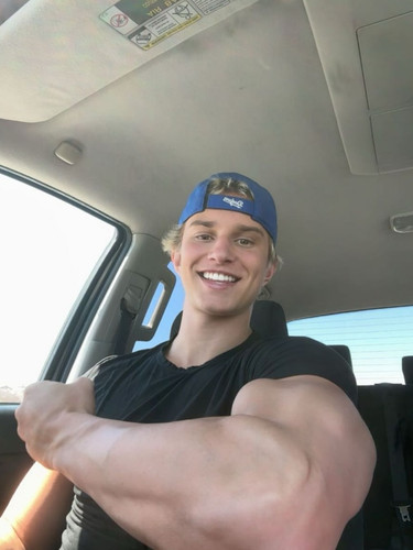 hot gavin308.jpg