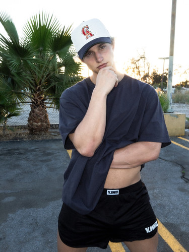 hot gavin254.jpg