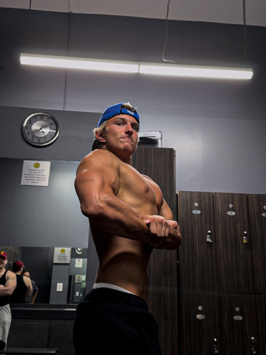 hot gavin287.jpg
