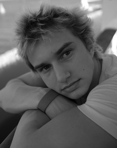 hot gavin570.jpg