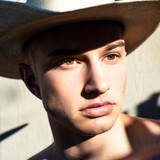 hot gavin12