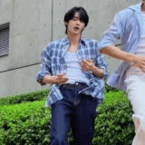 2482067718.gif
