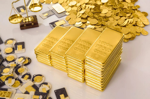gold coins and bars 1024x683.jpg