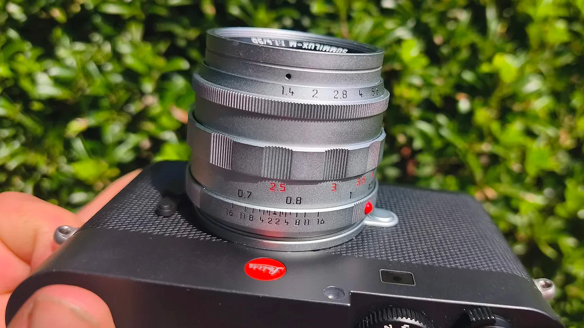 Leica 50mm Summilux f/1.4