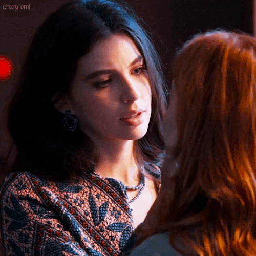 Tumblr l 20089879018427.gif