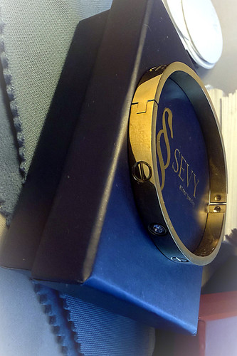 altin vidali bangle 02.jpg