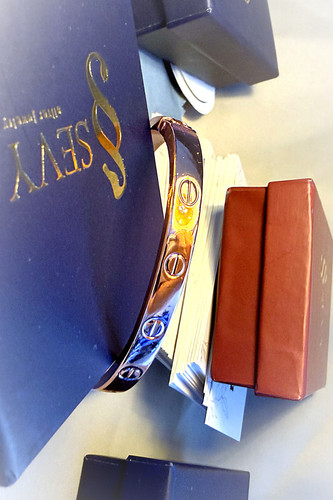 rose vidali bangle 03.jpg