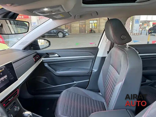 58285190 gal 3 wm.jpg