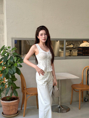 earnls 884a0777cac5471baa8a2fd4a0e0cbef.jpg