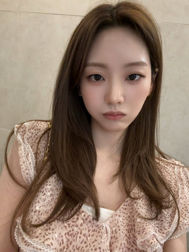 yihyun 1208 1d5812694d764463ac040db57f4b1a56.jpg
