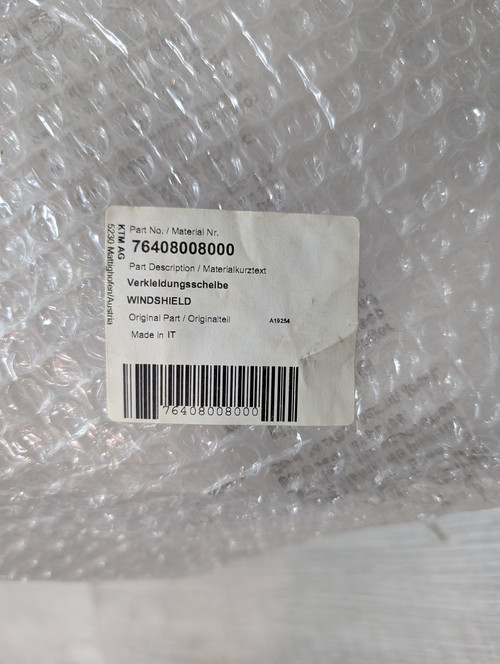 Windshield label 76408008000.jpg
