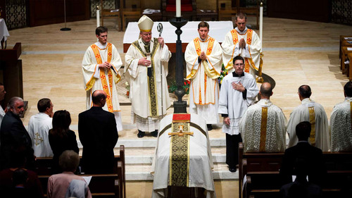 stthomas ministry funeral mass in st thomas aquinas chapel.jpg