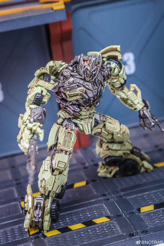 Yolopark AMK MINI DOTM Megatron Premium Ver 01.jpg