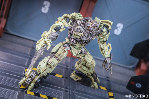 Yolopark AMK MINI DOTM Megatron Premium Ver 09.jpg
