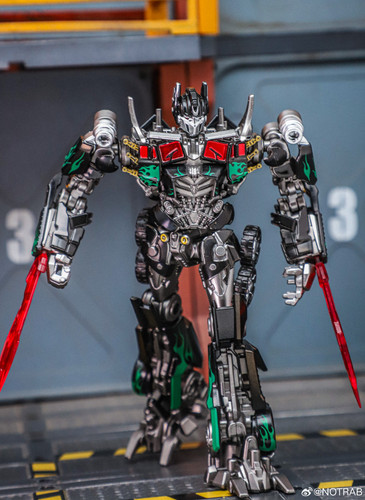 Yolopark AMK MINI DOTM Nemesis Prime 05.jpg