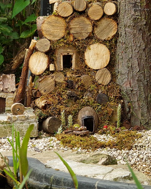miniature mice family house simon dell 44.jpg