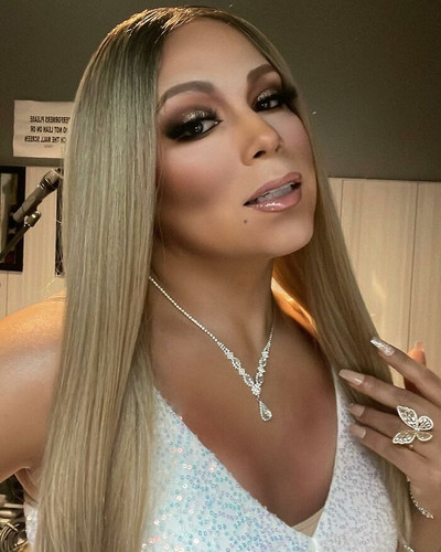 Meet Aurelio Sanchez the makeup artist who turns into any celebrity 620e492e644c1 700 bordered.jpg