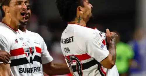 Artur se destaca com números expressivos e vira esperança contra o Flamengo