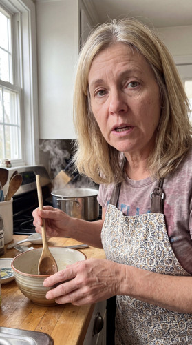 m11 22 sue kitchen.jpg