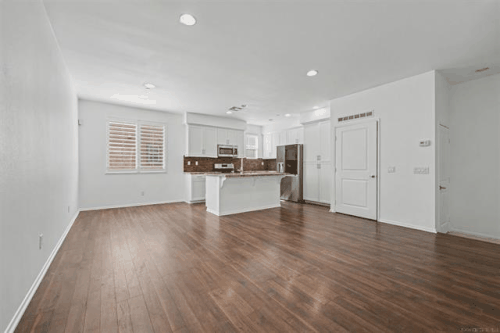 property kitchen slideshow.gif