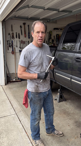 cv17 neil autogarage.jpg