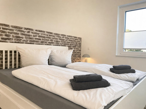 Bedroom 1 Szene 15.jpg