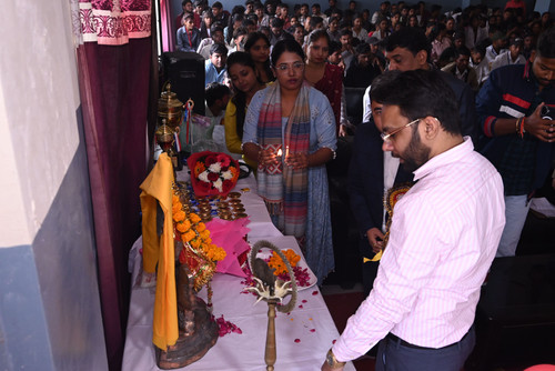 College of Pharmacy in Allahabad – Mahrishi College of Pharmacy.jpg