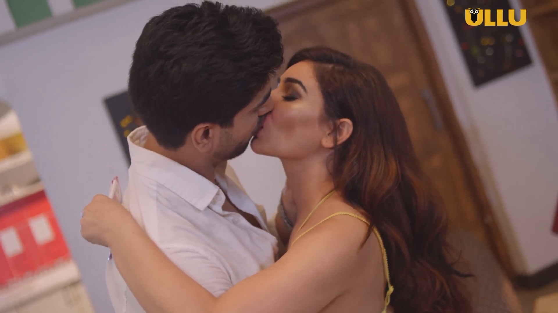 Mona Home Delivery Part 2 (2019) S01 Ullu Originals Hindi Web Series 1080p WEB DL 1.9GB(1Filmy4Wap.C