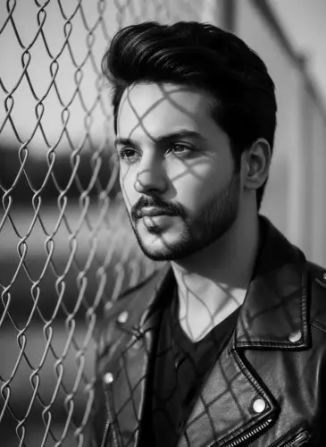 man Bwstudio Fence 1782585573496.webp