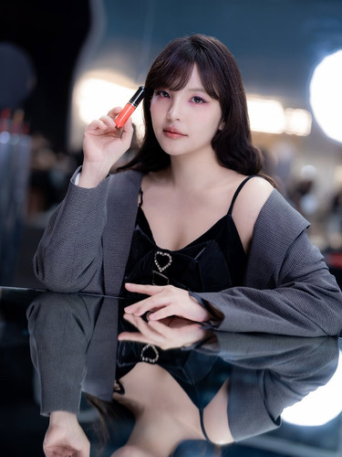 ornoung 9f84802e94c74b048e87f83f63964518.jpg