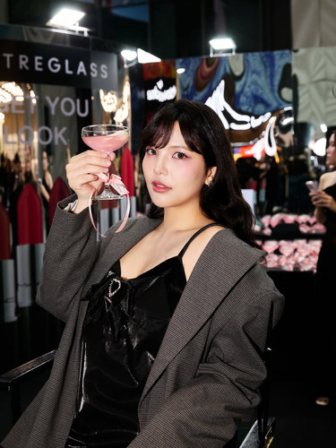ornoung 0c85ab0308544c9897c330a5d85b219d.jpg