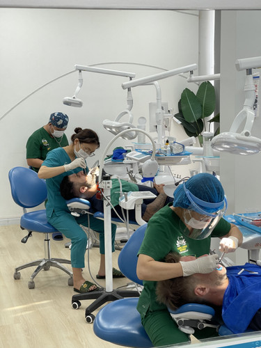 da nang dental clinic.jpg