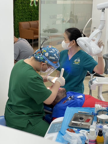da nang dental clinic.jpg
