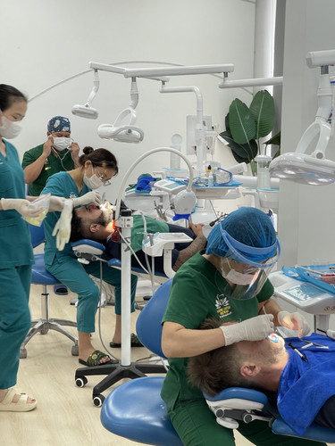 da nang dental clinic.jpg