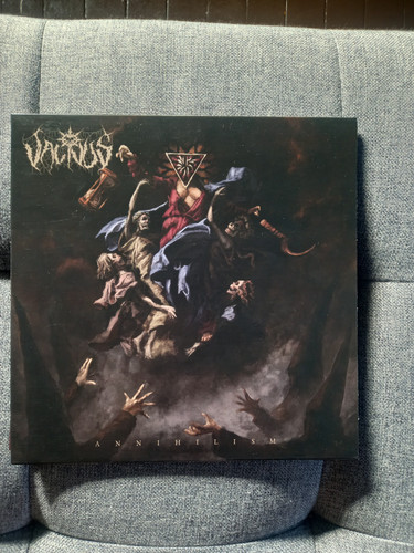 Vacivus2 (1).jpg