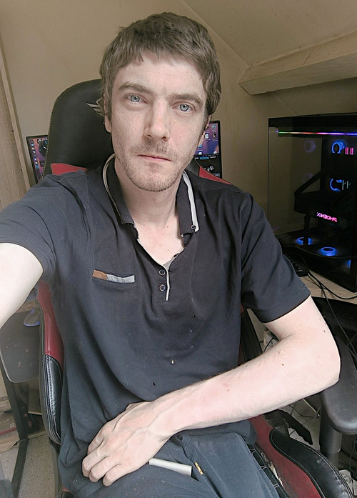 HJ4zDX4WwAAGUdO.jpg