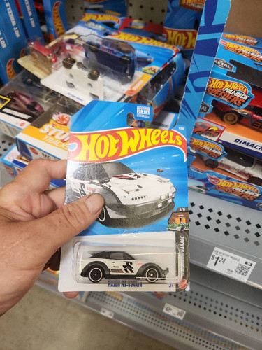 53928bcd834f.jpg