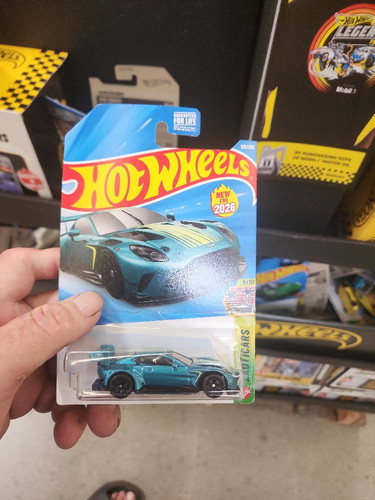 4051d2e99c73.jpg
