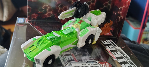Transformes War For Cybertron Siege Greenlight Dazzlestrike Reissue Out In Canada 08.jpg