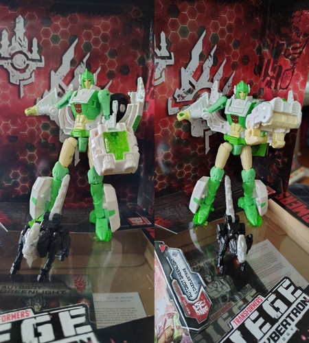 Transformes War For Cybertron Siege Greenlight Dazzlestrike Reissue Out In Canada 04b.jpg